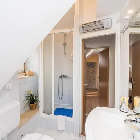 דירה Neve - Two Bedroom *